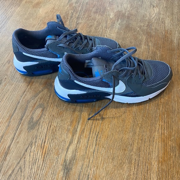 Boys Nike Air Max sneakers - Picture 2 of 5